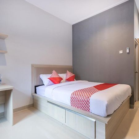 Oyo 1310 Urban Residence Jakarta Extérieur photo