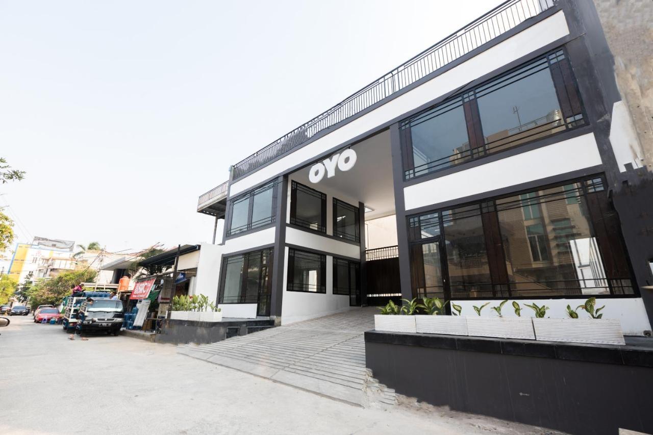 Oyo 1310 Urban Residence Jakarta Extérieur photo