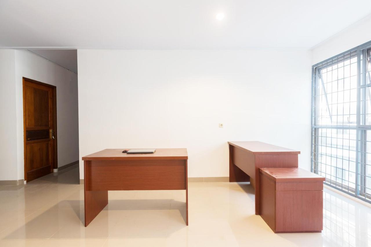 Oyo 1310 Urban Residence Jakarta Extérieur photo