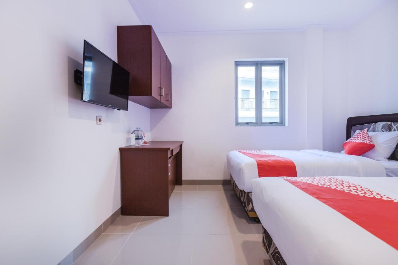 Oyo 1310 Urban Residence Jakarta Extérieur photo